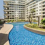 Comfy Studio At Gateway Pasteur Apartment By Travelio